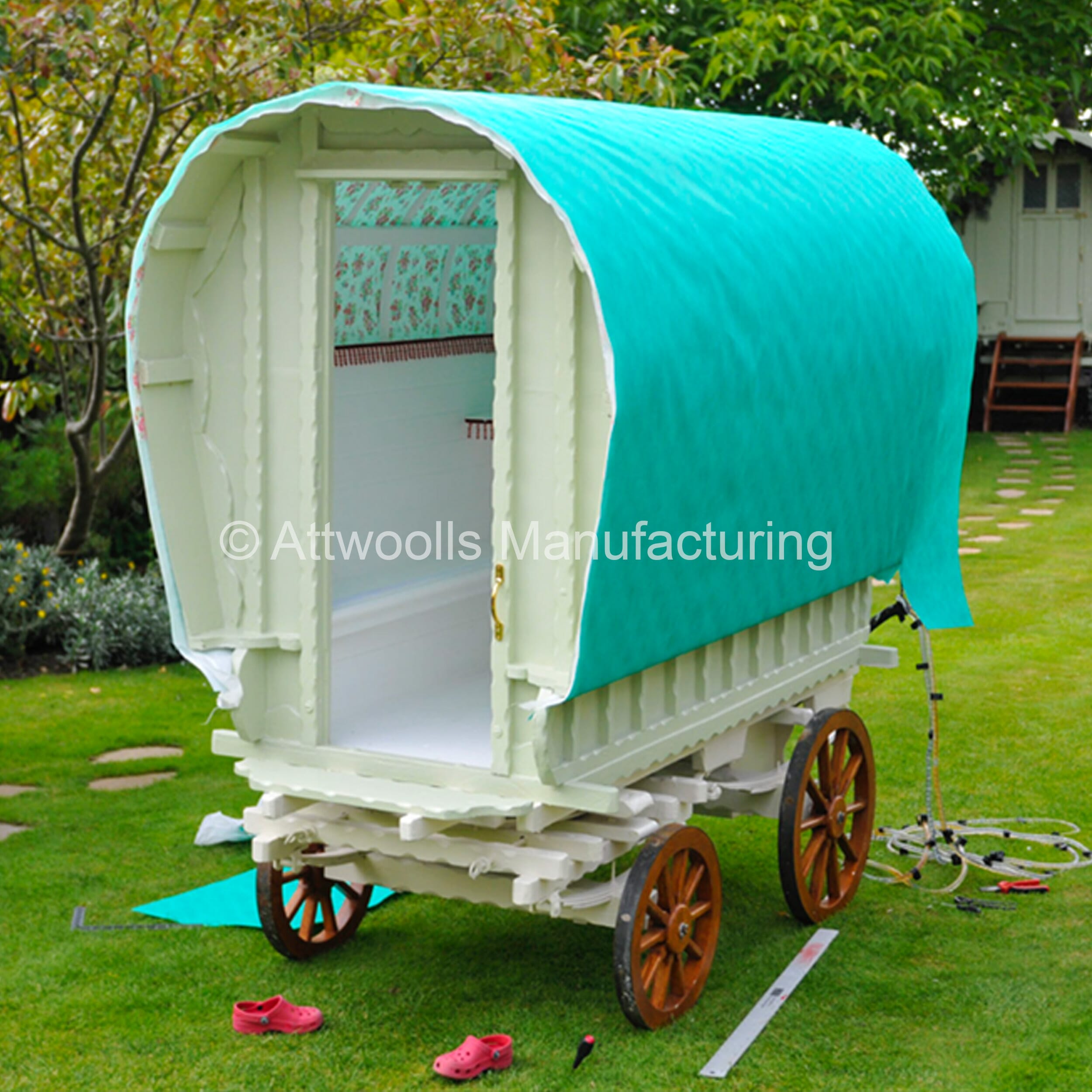 Gyspy-Caravan-Canvas-3
