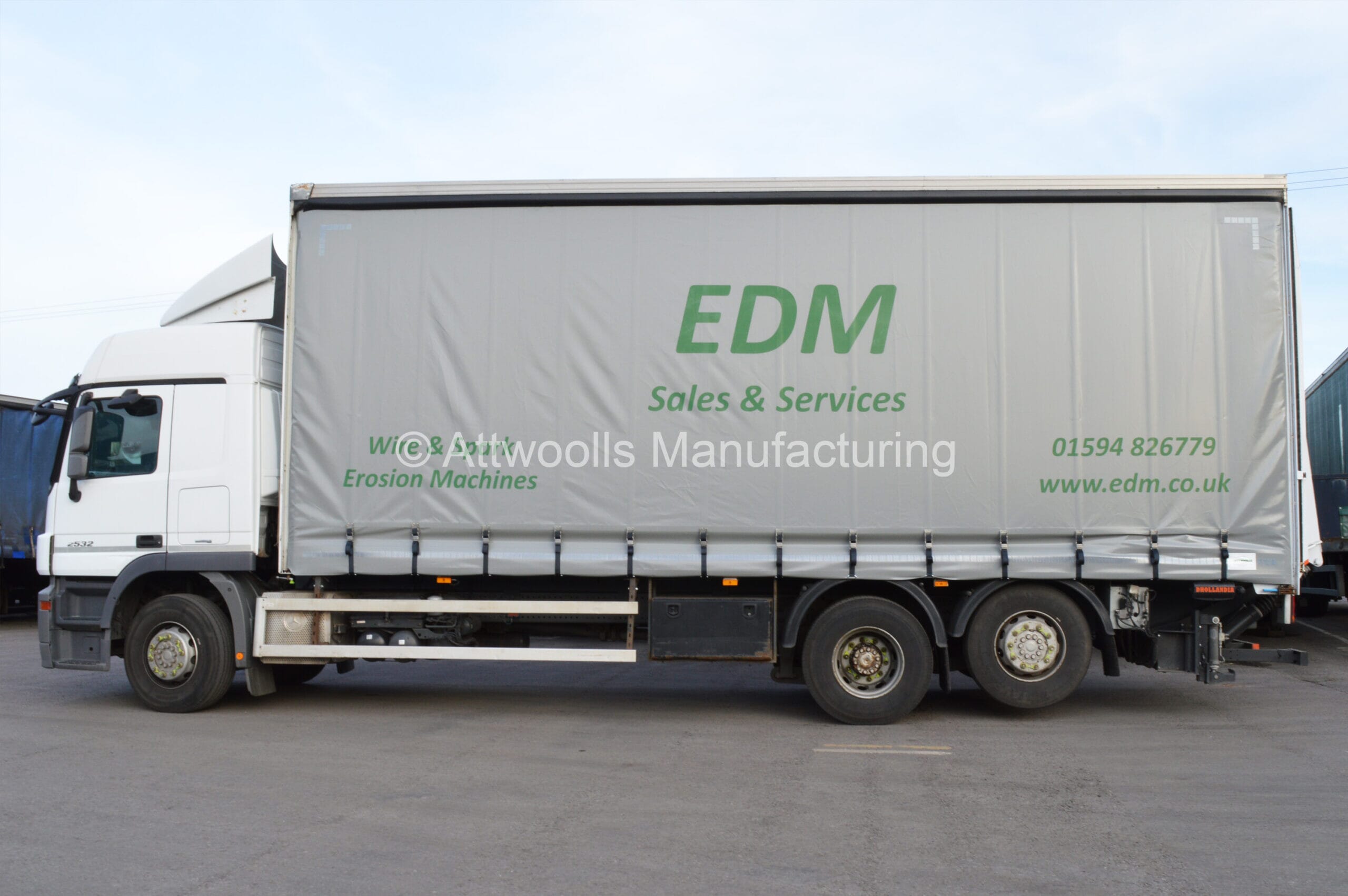 Lorry-Curtain-Graphics-1-scaled