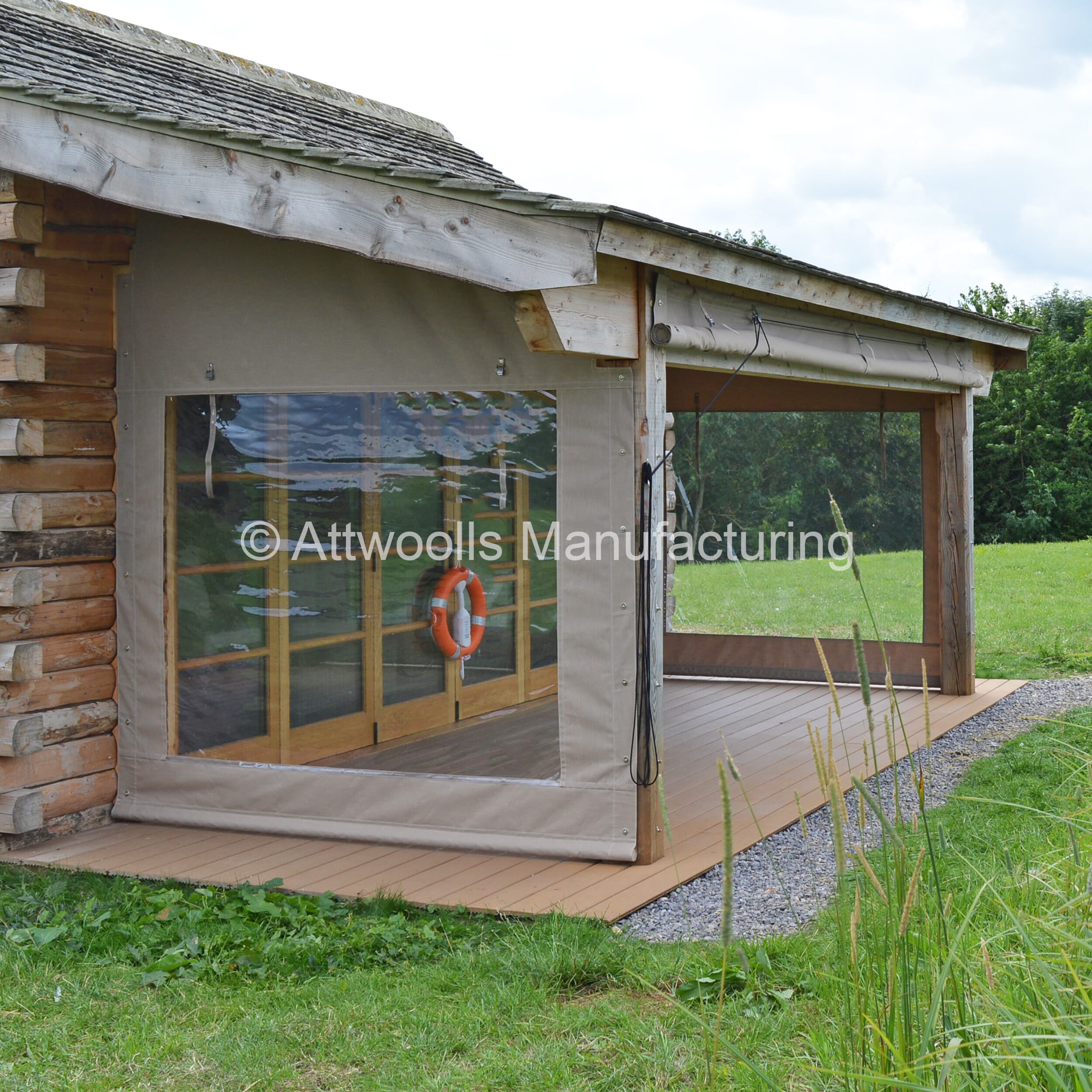 Outdoor-Roll-Up-Blind-12