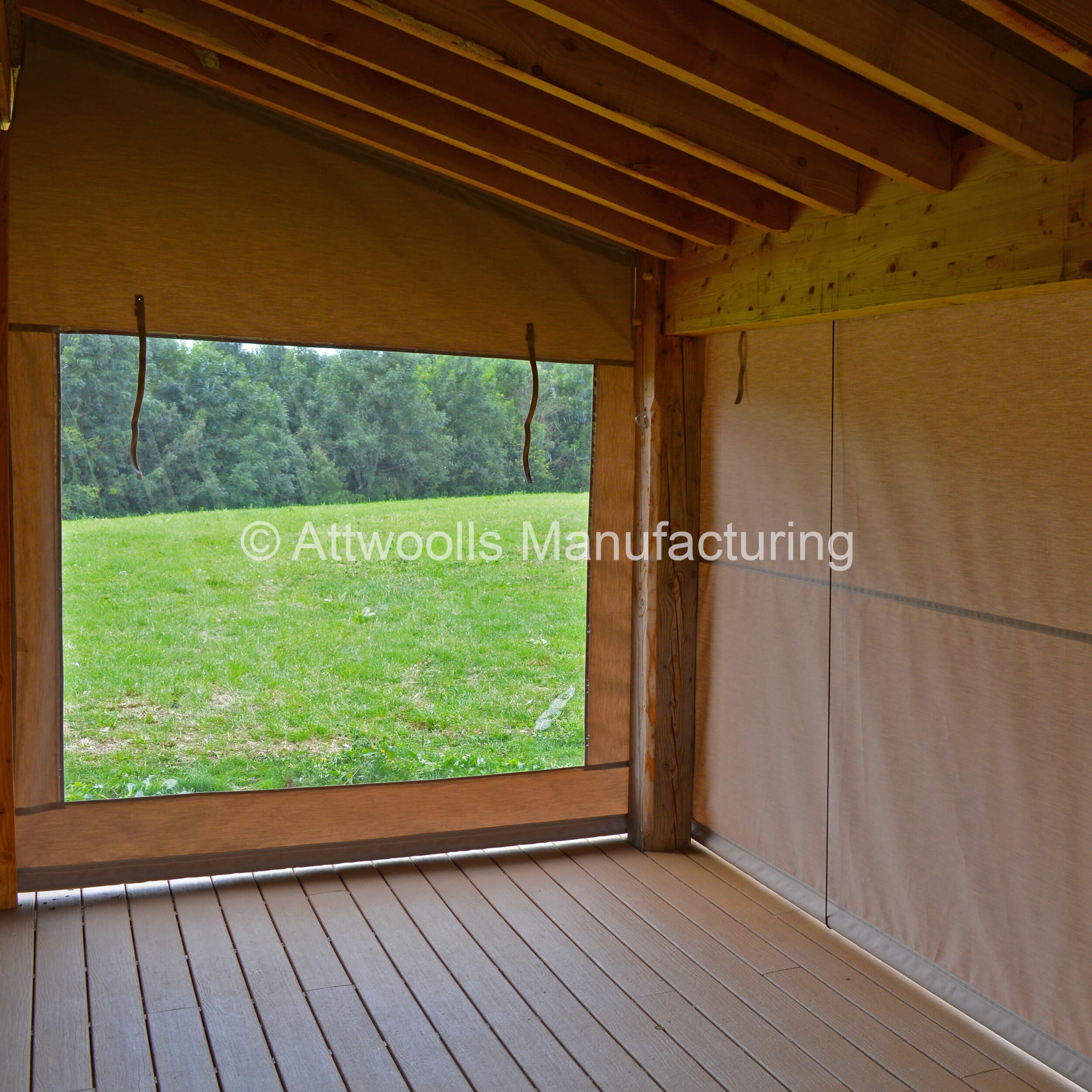 Outdoor-Roll-Up-Blind-13