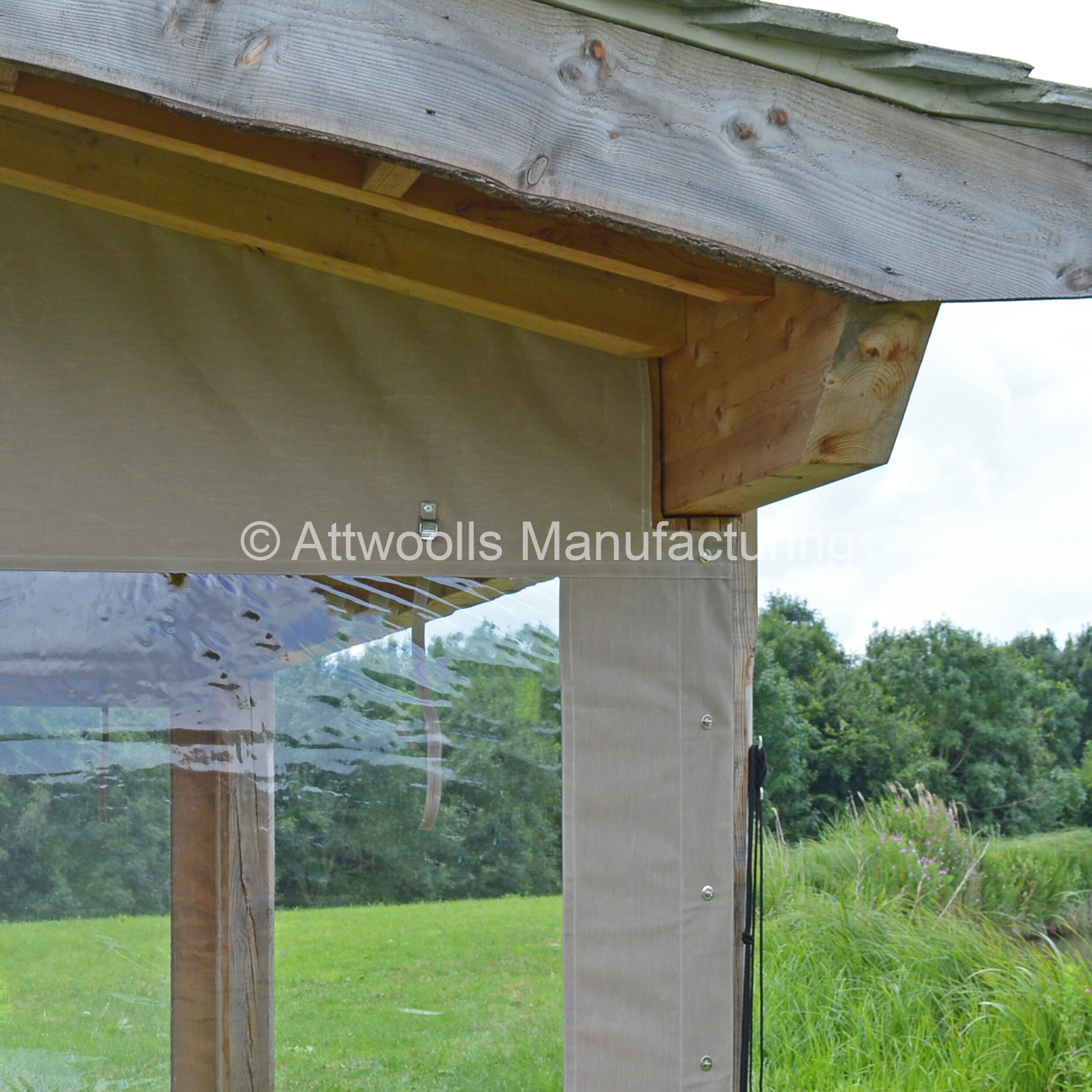Outdoor-Roll-Up-Blind-19