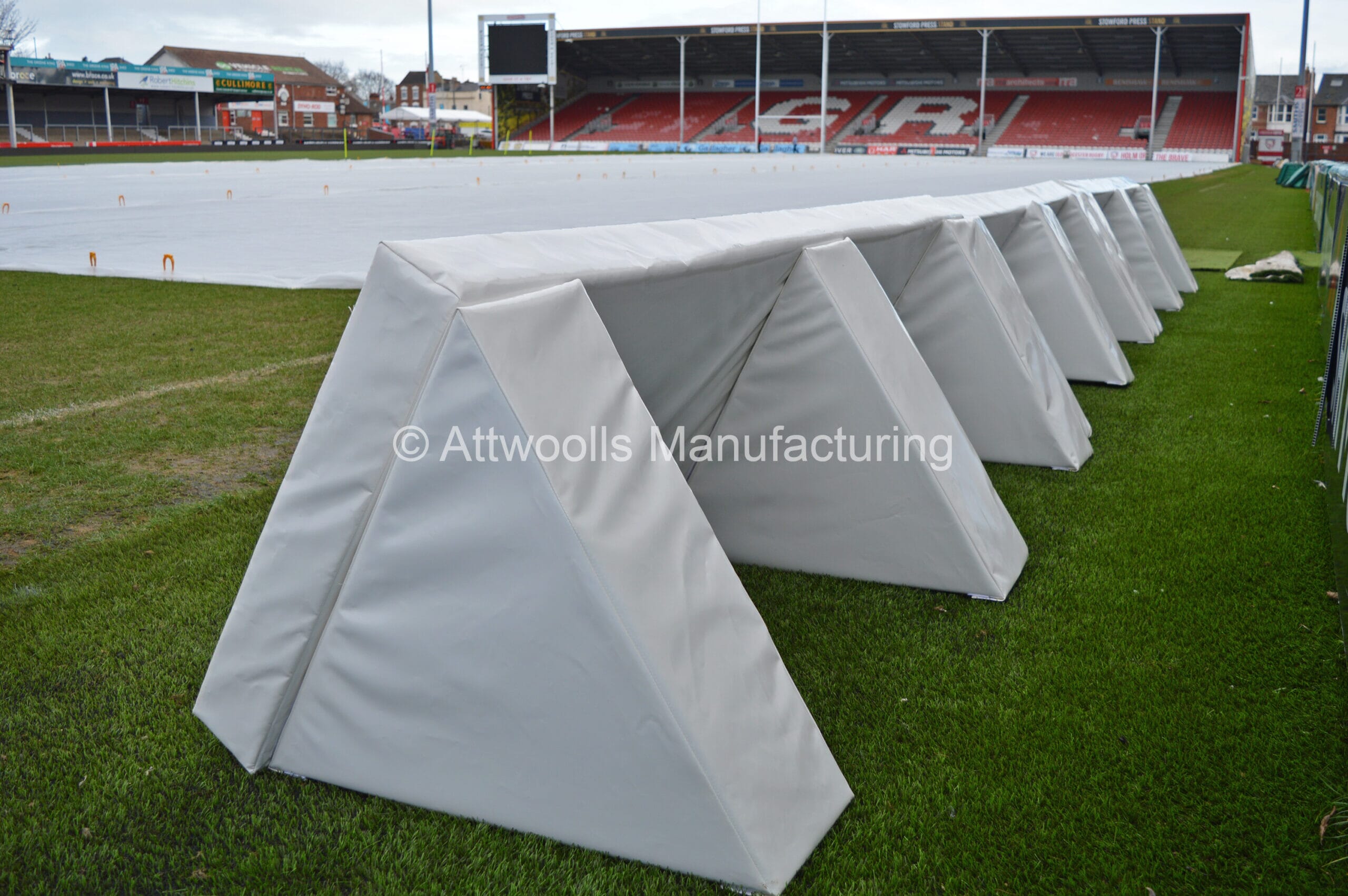 Pitch-Advertising-Wedges-22-scaled