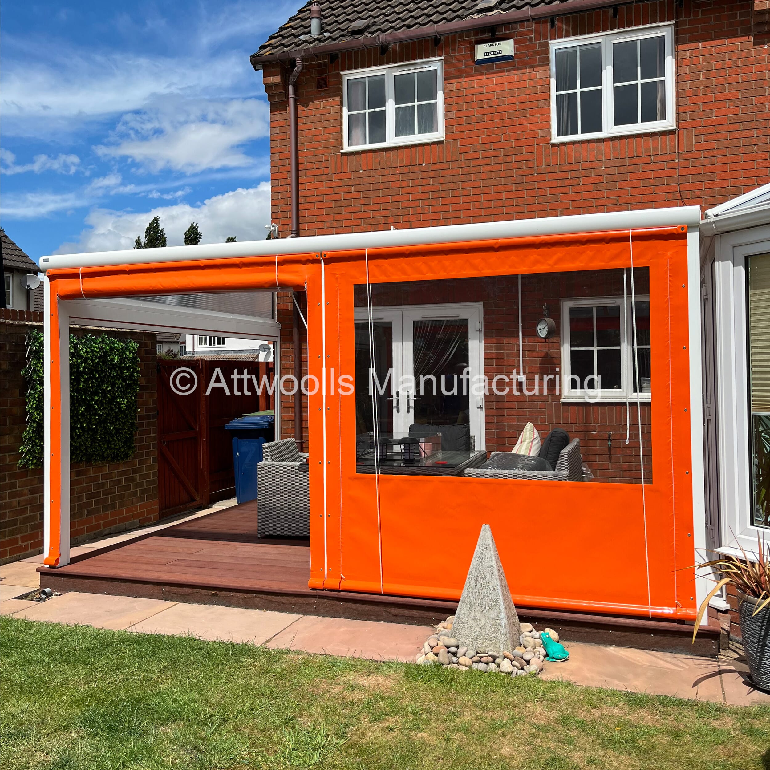 Bespoke-Outdoor-Blinds-2.jpg?w=1024&h=1024&scale