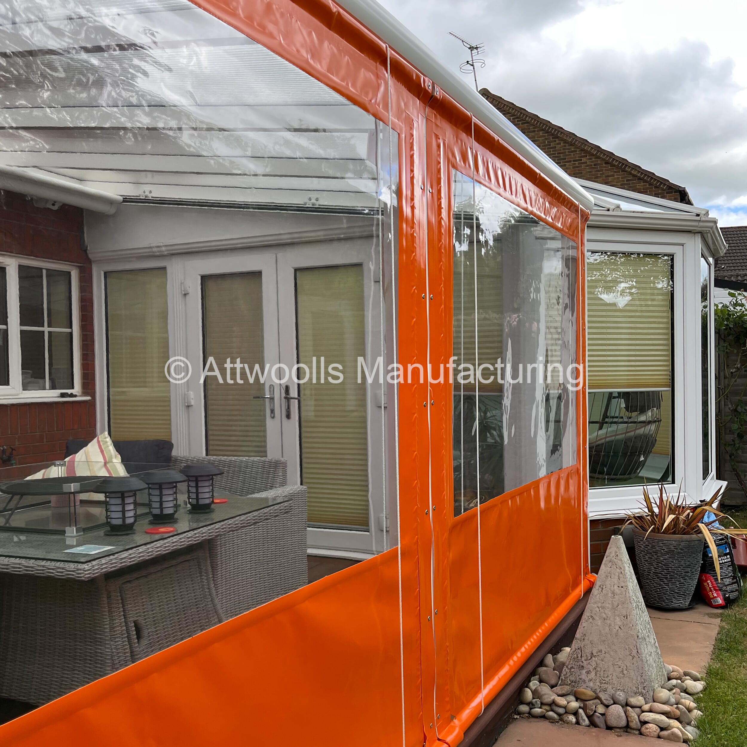 Bespoke-Outdoor-Blinds-3